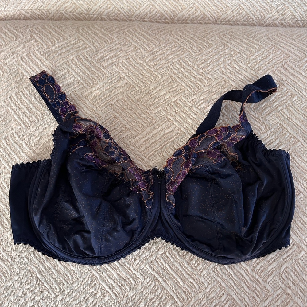PrimaDonna Madison Underwire Bra. Sexy. Lace. supportive. Dark romantic. UK 44F